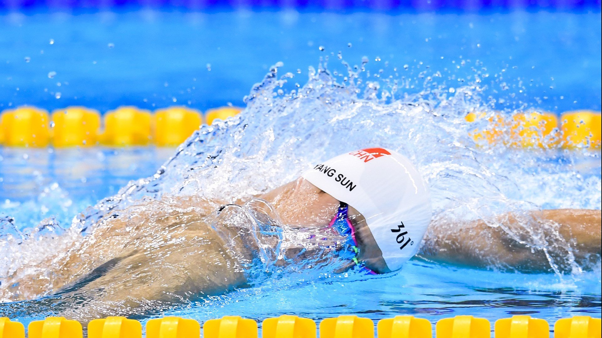 芬兰国家队备战国际比赛，力争获得胜利，芬兰球赛