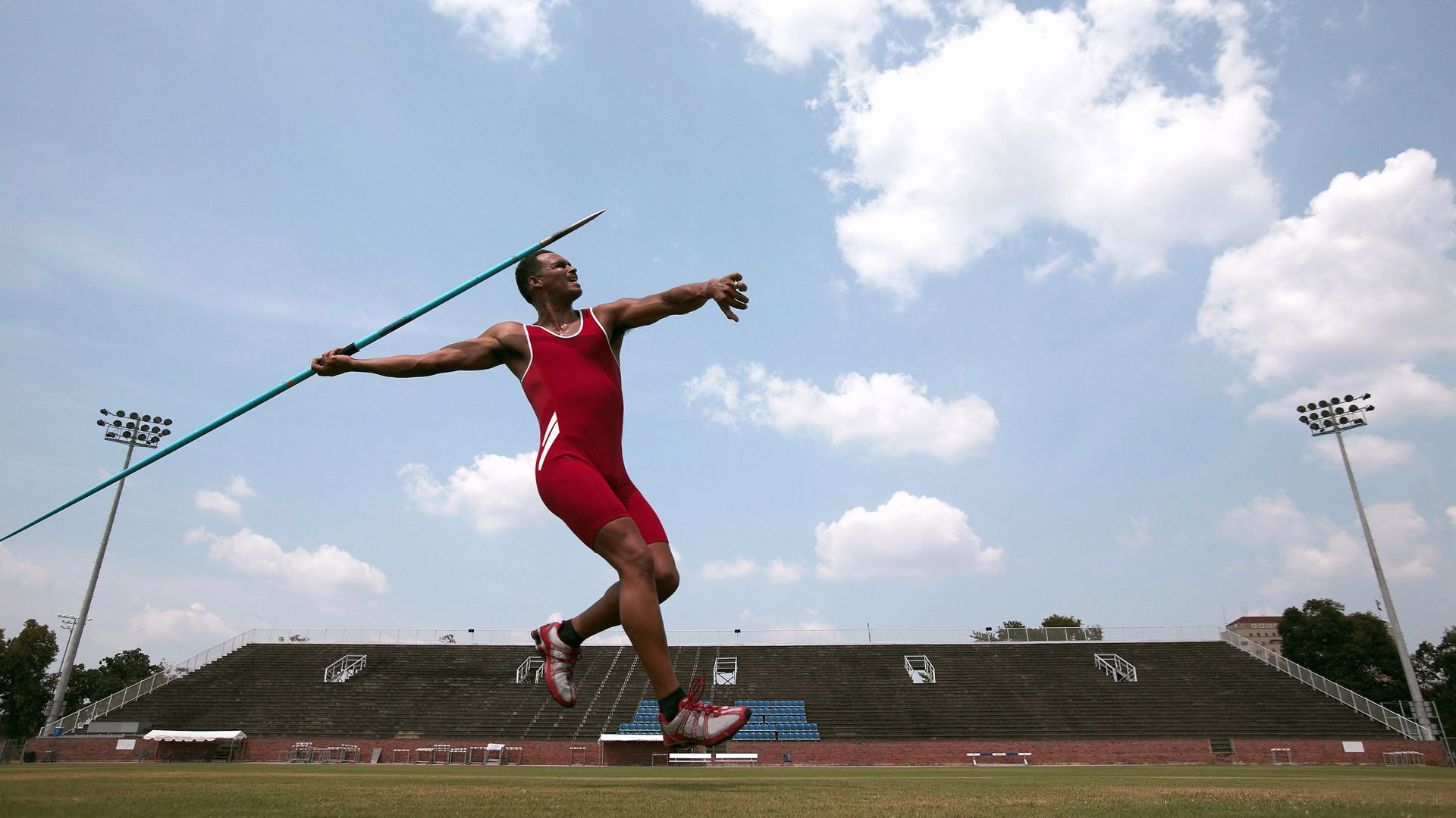 奥尔韦拉展现未来跳水冠军潜质