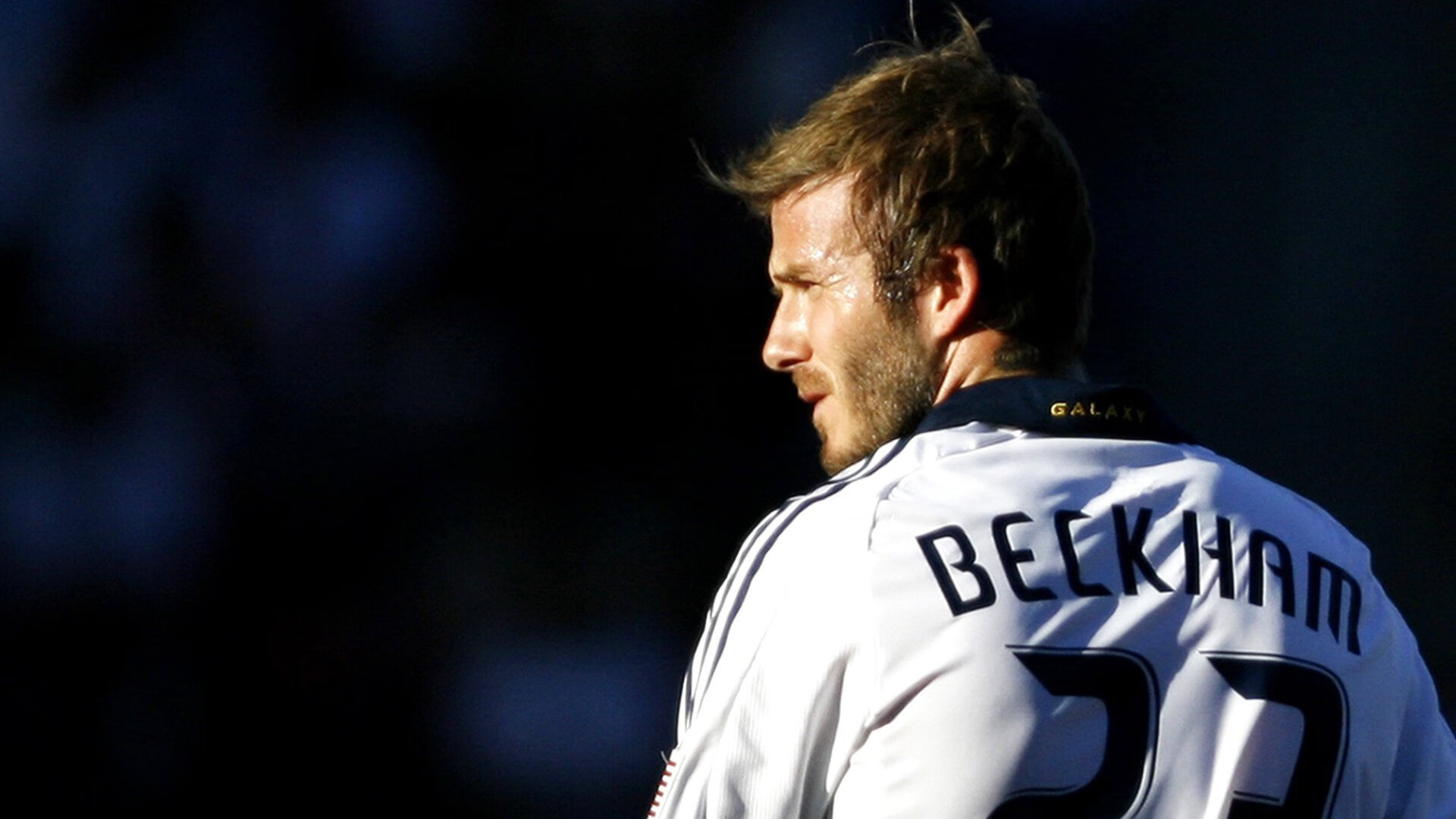 “生死瞬间:赛场上的危险时刻与救援奇迹”,生死瞬间视频集锦